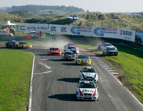 480_gt4_r2_crash_0